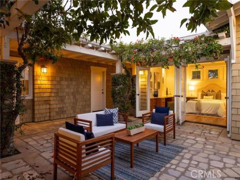 633 Rockford Road, Corona del Mar, CA