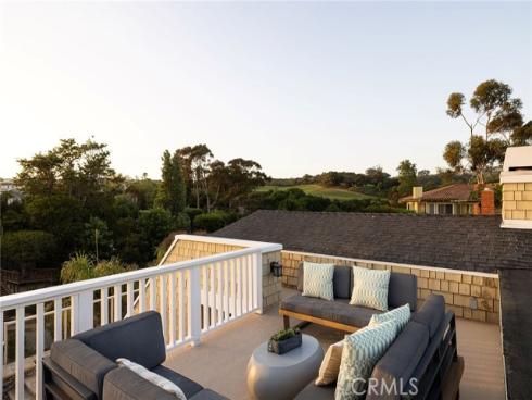633 Rockford Road, Corona del Mar, CA