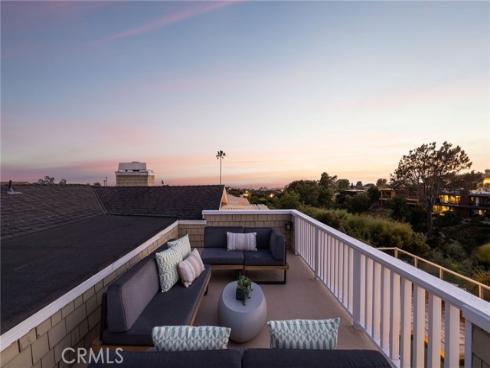 633 Rockford Road, Corona del Mar, CA