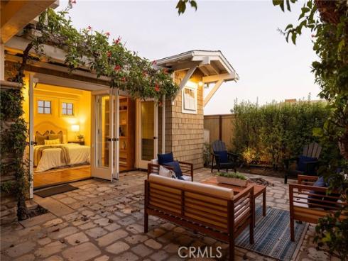 633 Rockford Road, Corona del Mar, CA