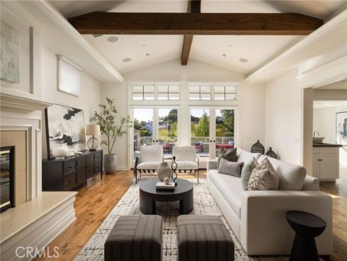 633 Rockford Road, Corona del Mar, CA