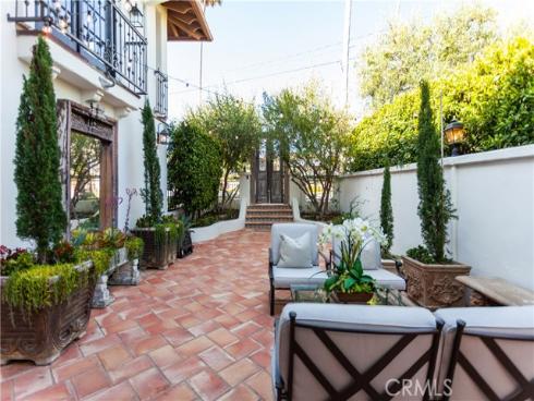 2301 Pacific Drive, Corona del Mar, CA