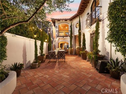 2301 Pacific Drive, Corona del Mar, CA