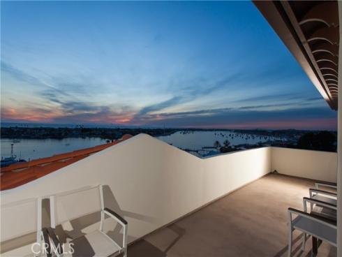 2301 Pacific Drive, Corona del Mar, CA