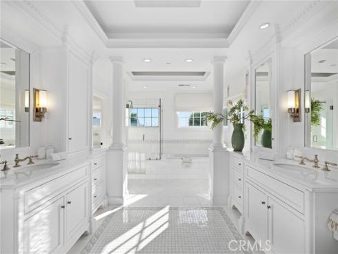 215 Marigold Avenue, Corona del Mar, CA