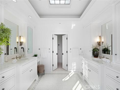 215 Marigold Avenue, Corona del Mar, CA