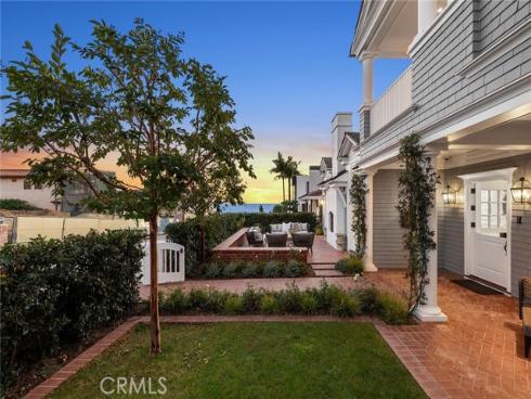 215 Marigold Avenue, Corona del Mar, CA