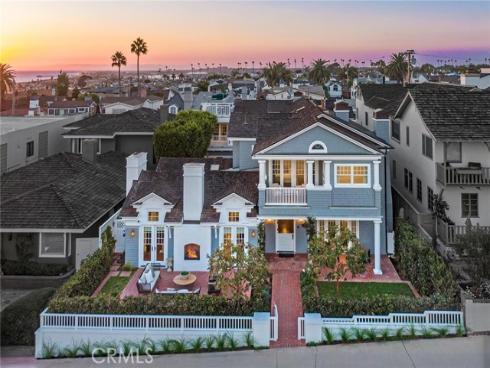 215 Marigold Avenue, Corona del Mar, CA