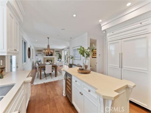 3201  4th Avenue   Avenue, Corona del Mar, CA