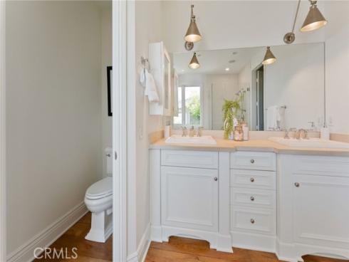 3201  4th Avenue   Avenue, Corona del Mar, CA