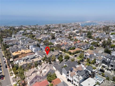3201  4th Avenue   Avenue, Corona del Mar, CA