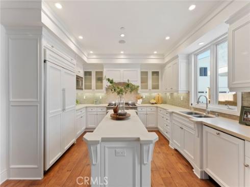 3201  4th Avenue   Avenue, Corona del Mar, CA