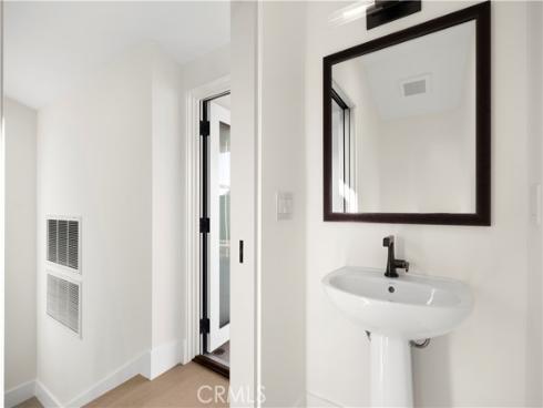 516  Larkspur   Avenue, Corona del Mar, CA