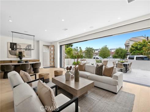 516  Larkspur   Avenue, Corona del Mar, CA