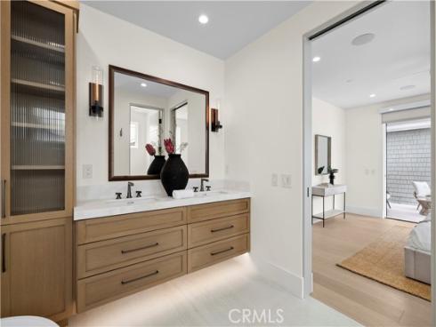 516  Larkspur (rear Home)   Avenue, Corona del Mar, CA