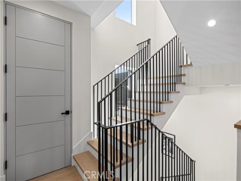 516  Larkspur (rear Home)   Avenue, Corona del Mar, CA