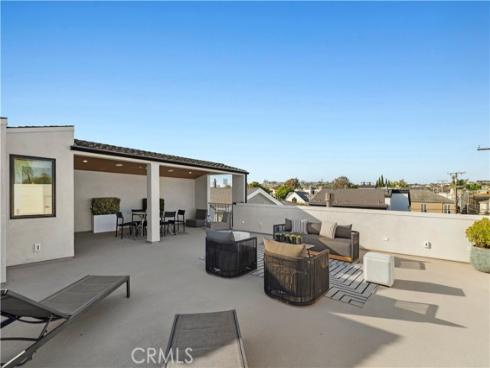 516  Larkspur (rear Home)   Avenue, Corona del Mar, CA