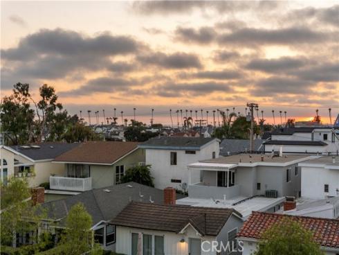 516  Larkspur (rear Home)   Avenue, Corona del Mar, CA