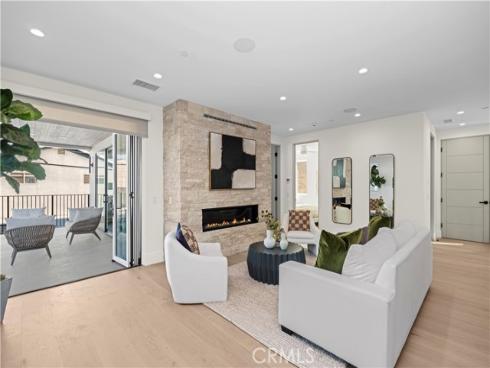 516  Larkspur (rear Home)   Avenue, Corona del Mar, CA