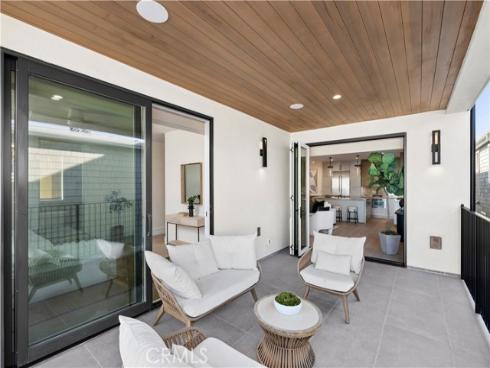 516  Larkspur (rear Home)   Avenue, Corona del Mar, CA