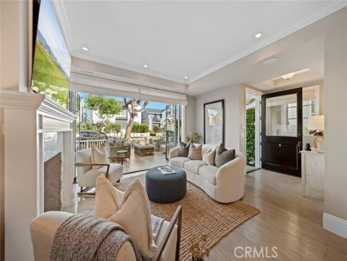 515 Narcissus Avenue, Corona del Mar, CA