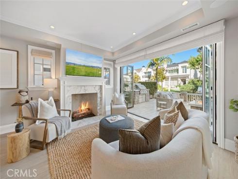 515 Narcissus Avenue, Corona del Mar, CA