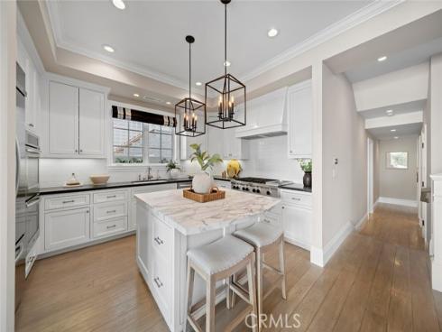 515 Narcissus Avenue, Corona del Mar, CA