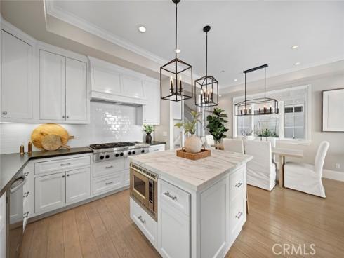 515 Narcissus Avenue, Corona del Mar, CA