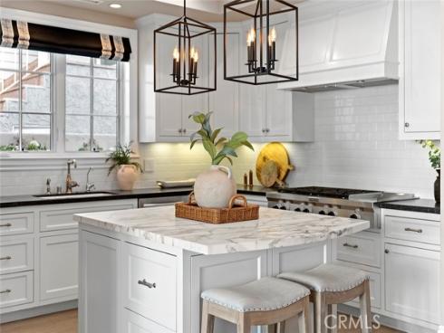 515 Narcissus Avenue, Corona del Mar, CA