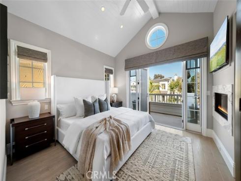 515 Narcissus Avenue, Corona del Mar, CA