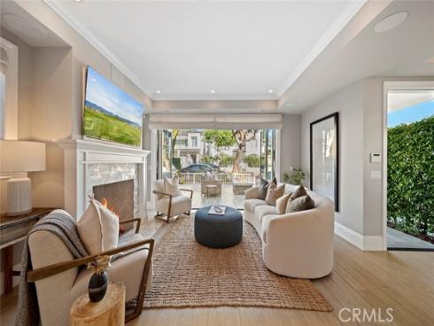 515 Narcissus Avenue, Corona del Mar, CA