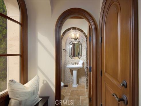 3300 Ocean Boulevard, Corona del Mar, CA