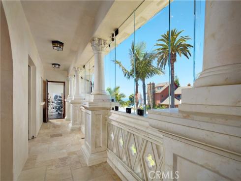 3300 Ocean Boulevard, Corona del Mar, CA