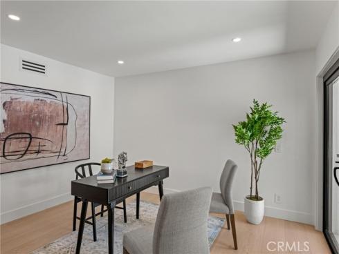 24 White Water Drive, Corona del Mar, CA