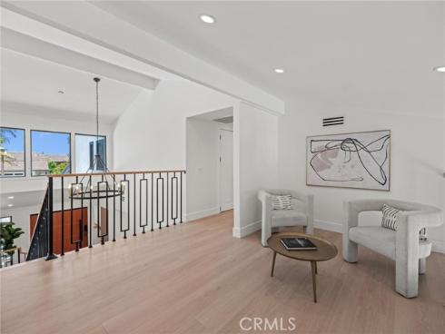 24 White Water Drive, Corona del Mar, CA