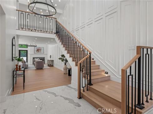 24 White Water Drive, Corona del Mar, CA