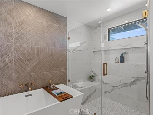 24 White Water Drive, Corona del Mar, CA