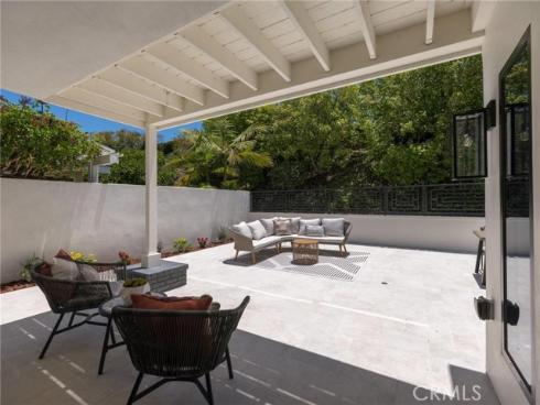 24 White Water Drive, Corona del Mar, CA