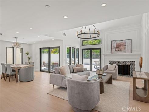 24 White Water Drive, Corona del Mar, CA