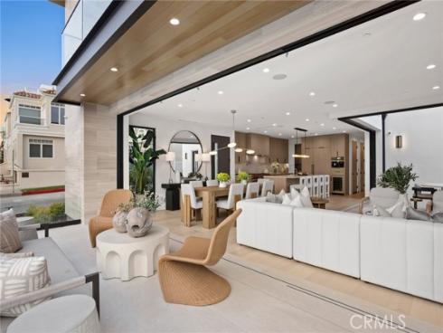 220  Carnation Ave.  , Corona del Mar, CA