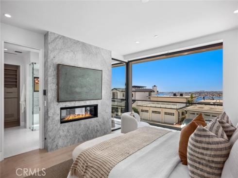 220  Carnation Ave.  , Corona del Mar, CA
