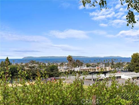 3007 Harbor View , Corona del Mar, CA