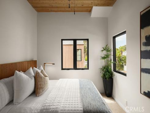 441 Goldenrod Avenue, Corona del Mar, CA