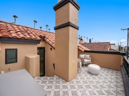 441 Goldenrod Avenue, Corona del Mar, CA