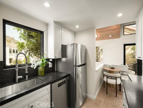 441 Goldenrod Avenue, Corona del Mar, CA