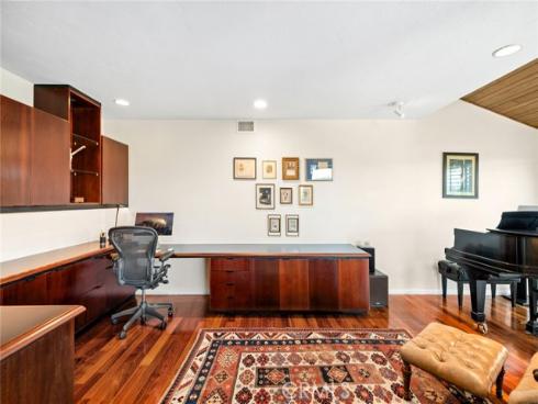 15 Skysail Drive, Corona del Mar, CA