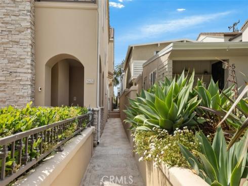505  Marigold   Avenue, Corona del Mar, CA