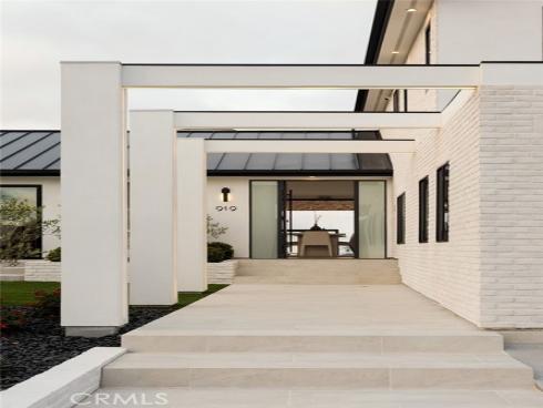 919 Sandcastle Drive, Corona del Mar, CA