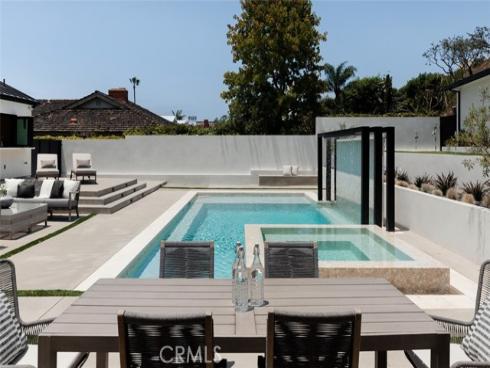 919 Sandcastle Drive, Corona del Mar, CA