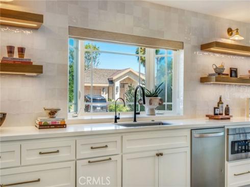 1120  Dolphin  , Corona del Mar, CA